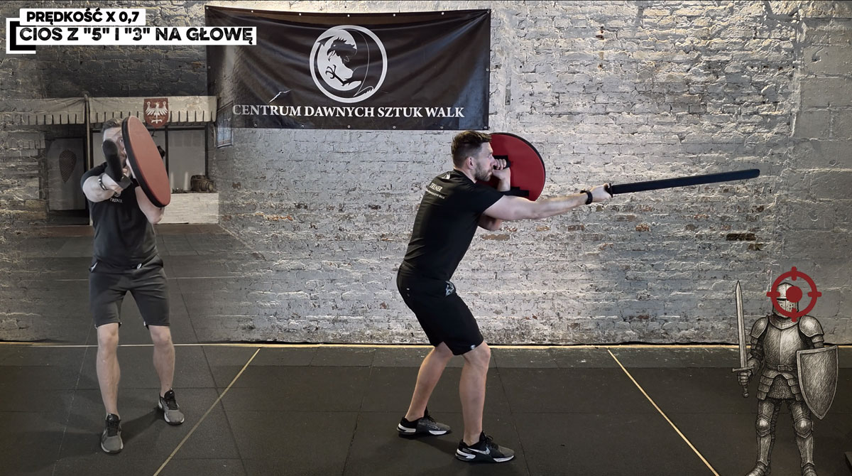 Trening rycerski online — analiza sekwencji ciosów na spowolnieniu